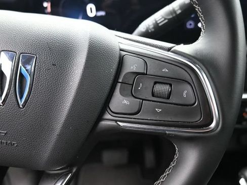 Used 2025 Buick Encore GX Preferred FWD image 19