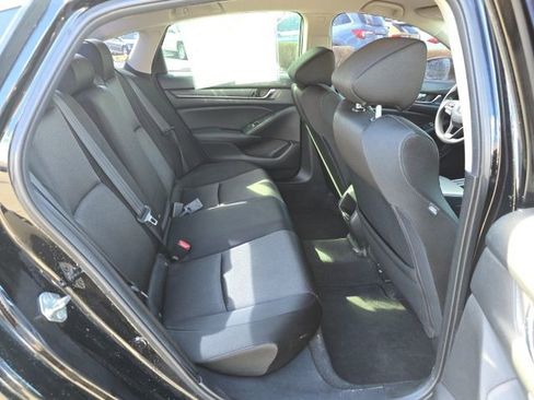 Used 2018 Honda Accord LX image 12