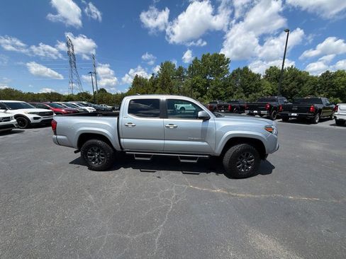 Used 2023 Toyota Tacoma SR5 w/ Technology Package AWD/4WD image 33
