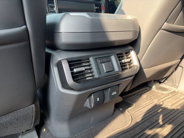 Used 2025 Ford F150 Raptor w/ Equipment Group 803A Raptor R AWD/4WD image 15