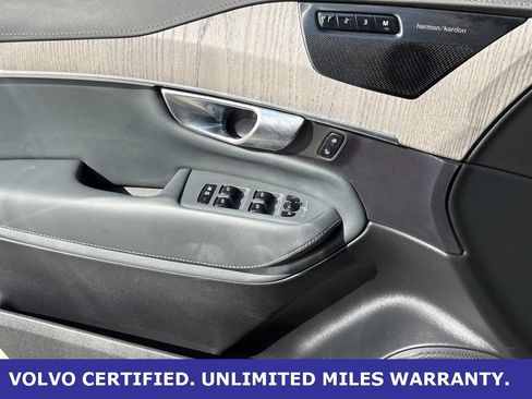 Certified 2024 Volvo XC90 B6 Ultimate w/ Lounge Package image 25