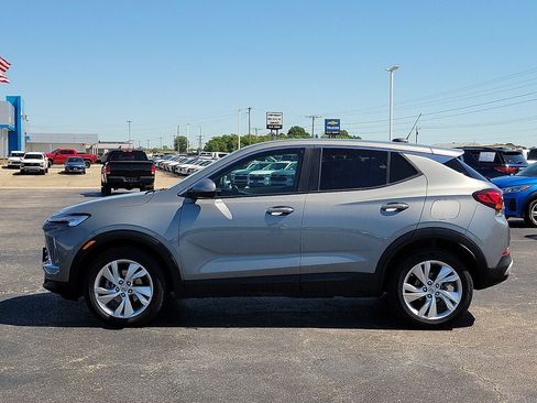 Used 2025 Buick Encore GX Preferred FWD image 3