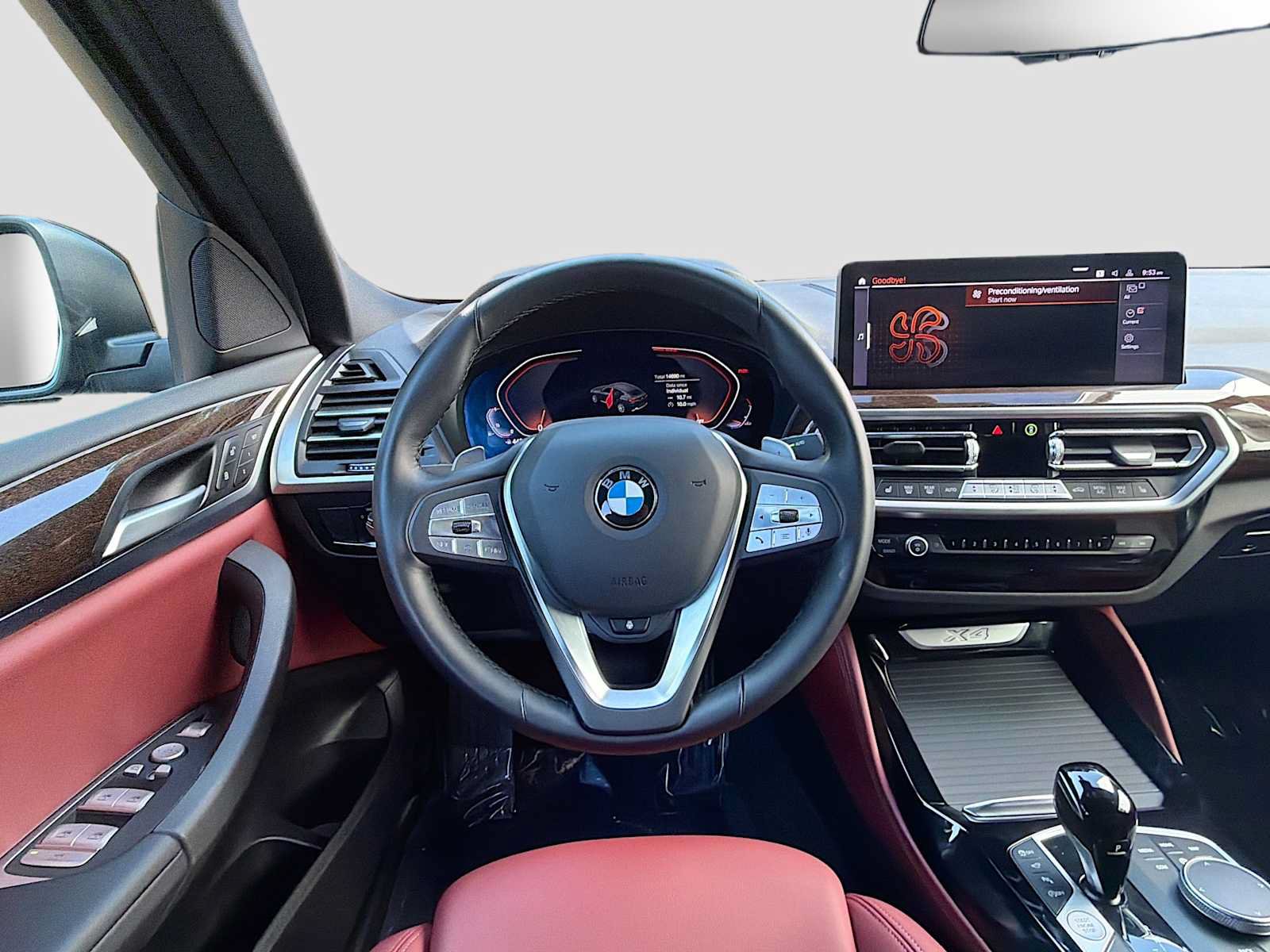 Used 2025 BMW X4 xDrive30i AWD/4WD image 11