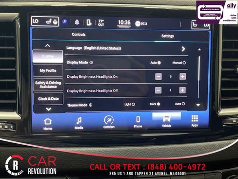 Used 2022 Chrysler Pacifica Touring-L image 19