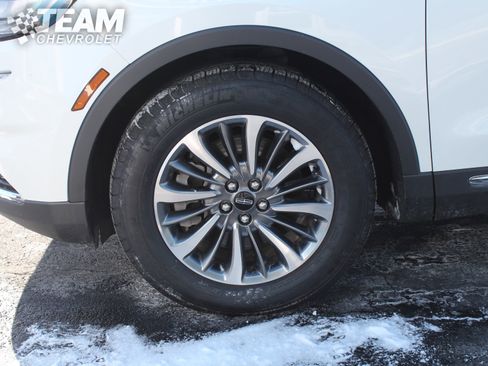 Used 2022 Lincoln Nautilus Reserve image 32