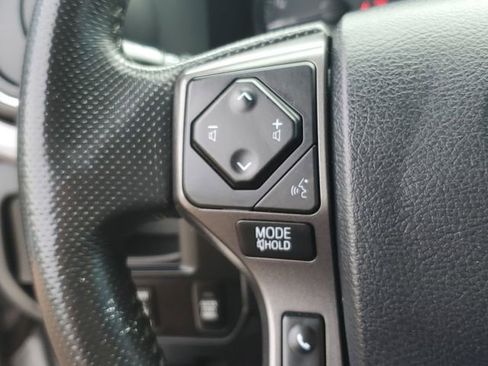 Used 2016 Toyota Tacoma TRD Sport w/ Towing Package AWD/4WD image 13