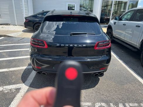 Used 2017 Porsche Macan S AWD/4WD image 4