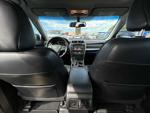 Used 2015 Toyota Camry FWD image 21