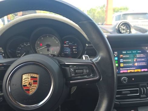 Used 2023 Porsche Macan S AWD/4WD image 16