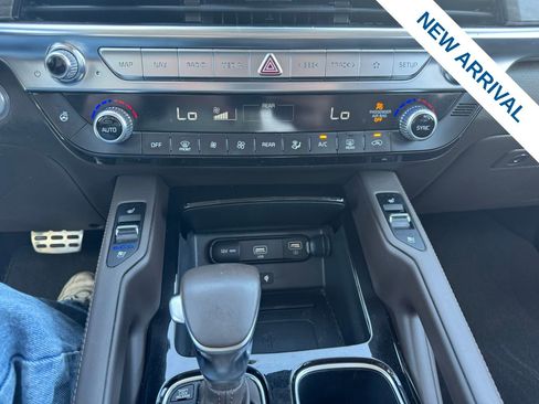 Used 2021 Kia Telluride SX w/ Nightfall Edition Package image 26