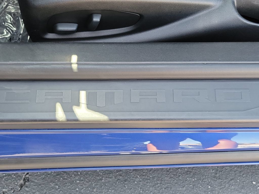 Used 2023 Chevrolet Camaro SS RWD image 28