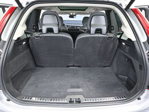Used 2024 Volvo XC90 B5 Plus image 44