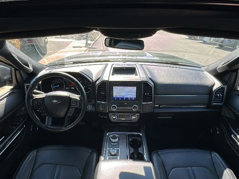 Used 2020 Ford Expedition Limited w/ Special Edition Package AWD/4WD image 27