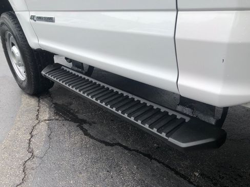 Used 2018 Ford F350 XL AWD/4WD image 15