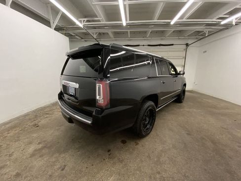 Used 2019 GMC Yukon XL Denali w/ Denali Ultimate Package image 6