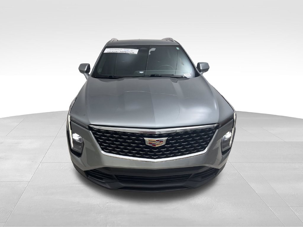 Used 2024 Cadillac XT4 Luxury w/ Cold Weather Package AWD/4WD image 9