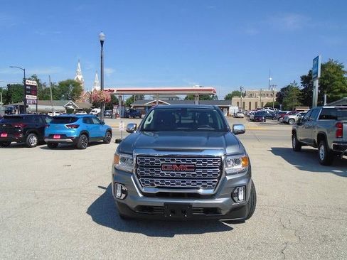 Used 2022 GMC Canyon Denali AWD/4WD image 2