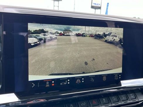 New 2025 Chevrolet Silverado 1500 ZR2 w/ Technology Package image 24