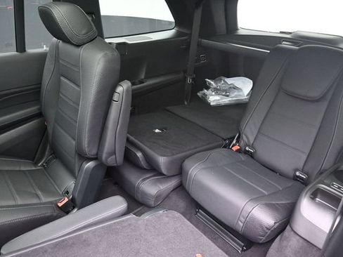 Used 2026 Mercedes-Benz GLS 450 4MATIC image 22