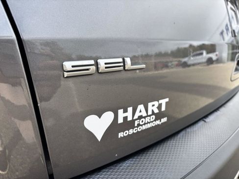 Used 2022 Ford Escape SEL w/ Class II Trailer Tow Package image 11