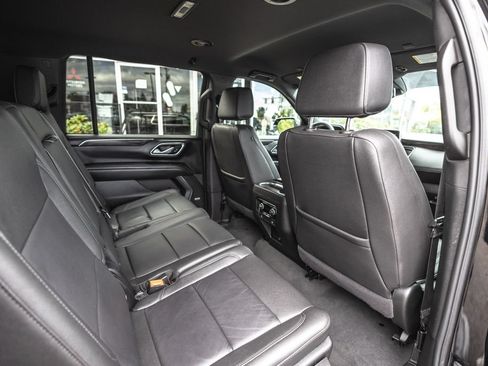 Used 2024 Chevrolet Suburban LT AWD/4WD image 29