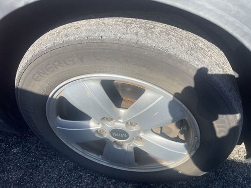 Used 2015 MINI Cooper 2-Door Hardtop image 13