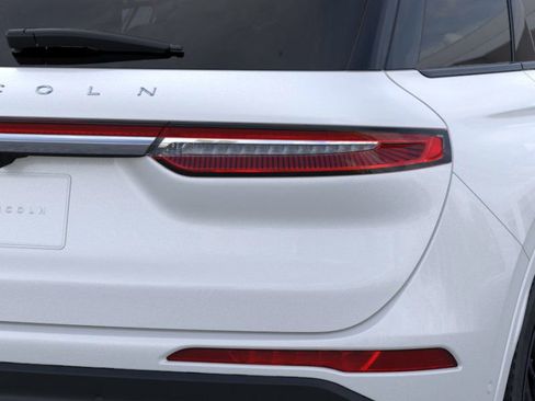 New 2023 Lincoln Corsair Reserve w/ Equipment Group 202A image 24