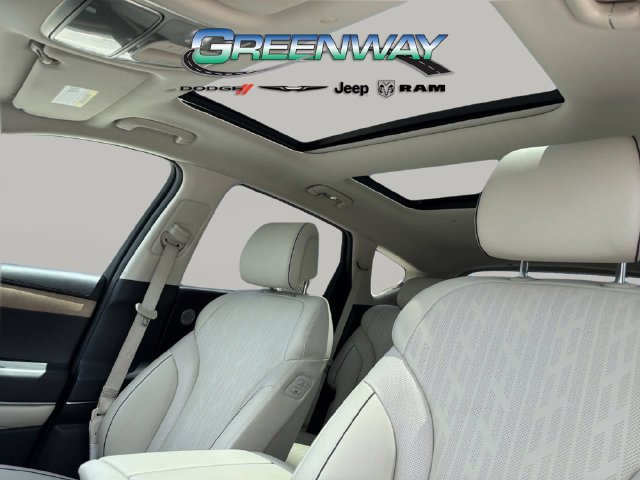Used 2021 Genesis GV80 2.5T w/ Prestige Package 04 AWD/4WD image 22