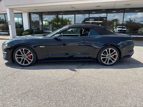 Used 2018 Ford Mustang GT Premium w/ Equipment Group 401A RWD image 7