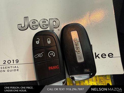 Used 2019 Jeep Grand Cherokee Overland RWD image 52