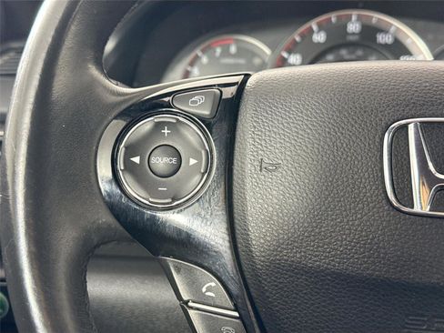 Used 2016 Honda Accord Sport image 16