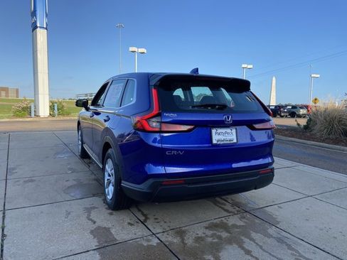 Used 2023 Honda CR-V LX image 9