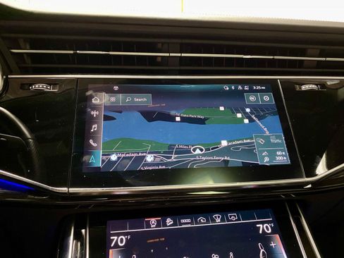 Used 2022 Audi SQ7 Prestige w/ Prestige Package AWD/4WD image 33