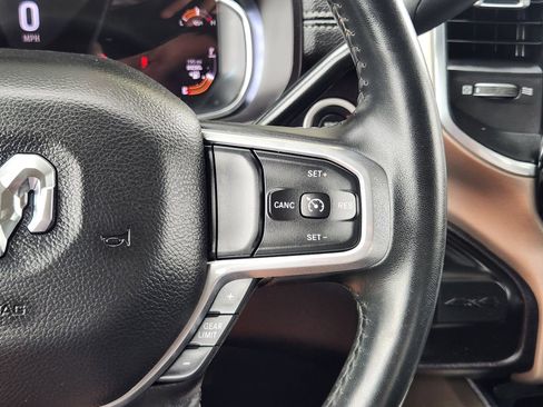 Used 2024 RAM 3500 Laramie AWD/4WD image 32