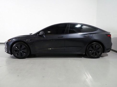 Used 2025 Tesla Model 3 Long Range image 10