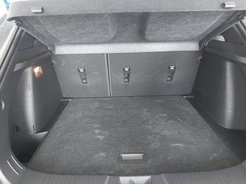 Used 2026 Chevrolet Trax RS w/ Sunroof Package FWD image 27