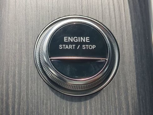 New 2025 Mercedes-Benz GLC 350e 4MATIC image 16