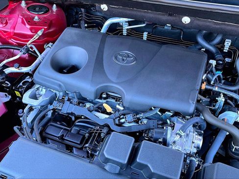 Used 2025 Toyota RAV4 LE image 34