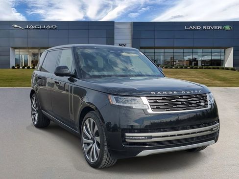New 2026 Land Rover Range Rover Long Wheelbase SE image 4