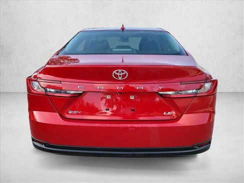 Used 2025 Toyota Camry LE FWD image 6