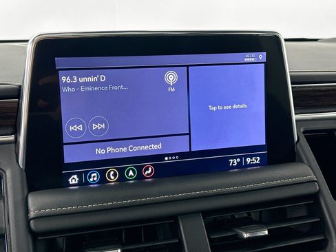 Used 2021 Chevrolet Tahoe Premier w/ Premium Package AWD/4WD image 19