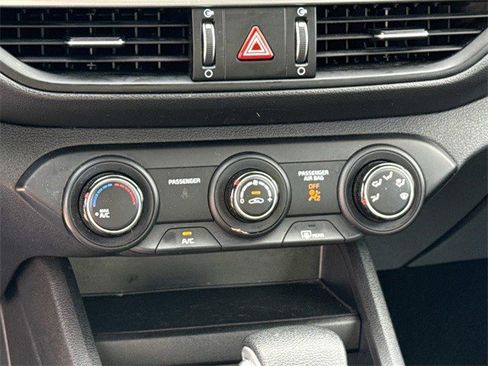 Certified 2023 Kia Forte LXS w/ LXS Technology Package image 21