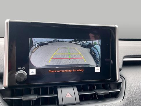 Used 2024 Toyota RAV4 XLE FWD image 26