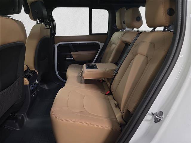 New 2026 Land Rover Defender 110 X-Dynamic SE AWD/4WD image 13