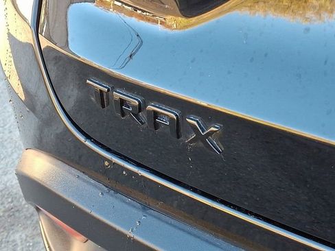 Used 2024 Chevrolet Trax RS w/ Sunroof Package image 41