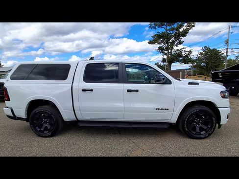 Certified 2026 RAM 1500 Big Horn AWD/4WD image 9