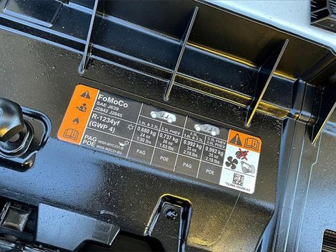 Certified 2022 Ford Explorer XLT w/ Equipment Group 202A image 34