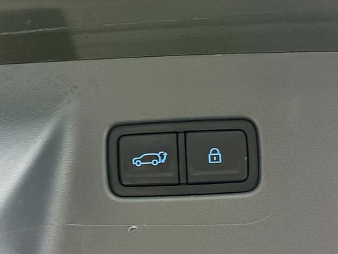 Used 2024 Hyundai Santa Fe Limited image 31