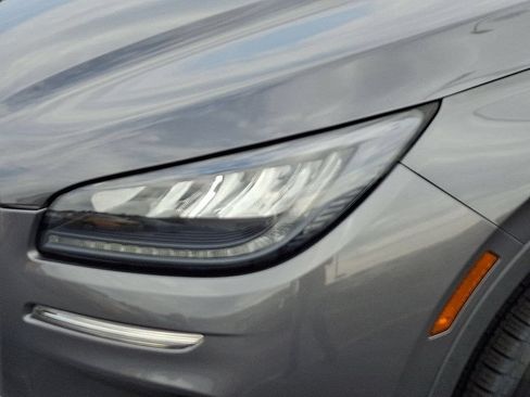 Certified 2023 Lincoln Corsair AWD w/ Equipment Group 101A image 9