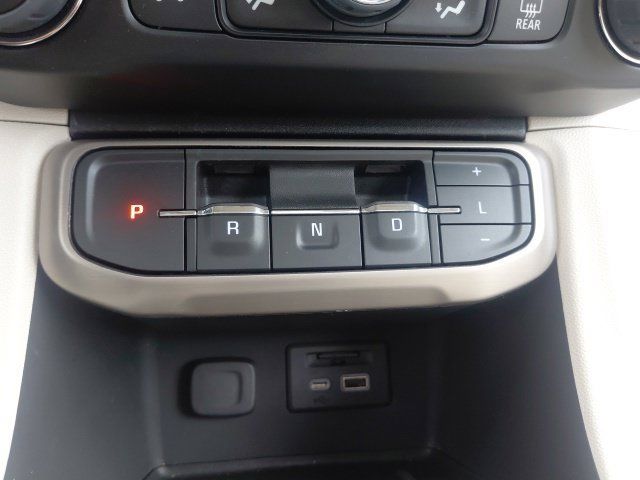 Used 2023 GMC Acadia Denali w/ Denali Ultimate Package FWD image 23